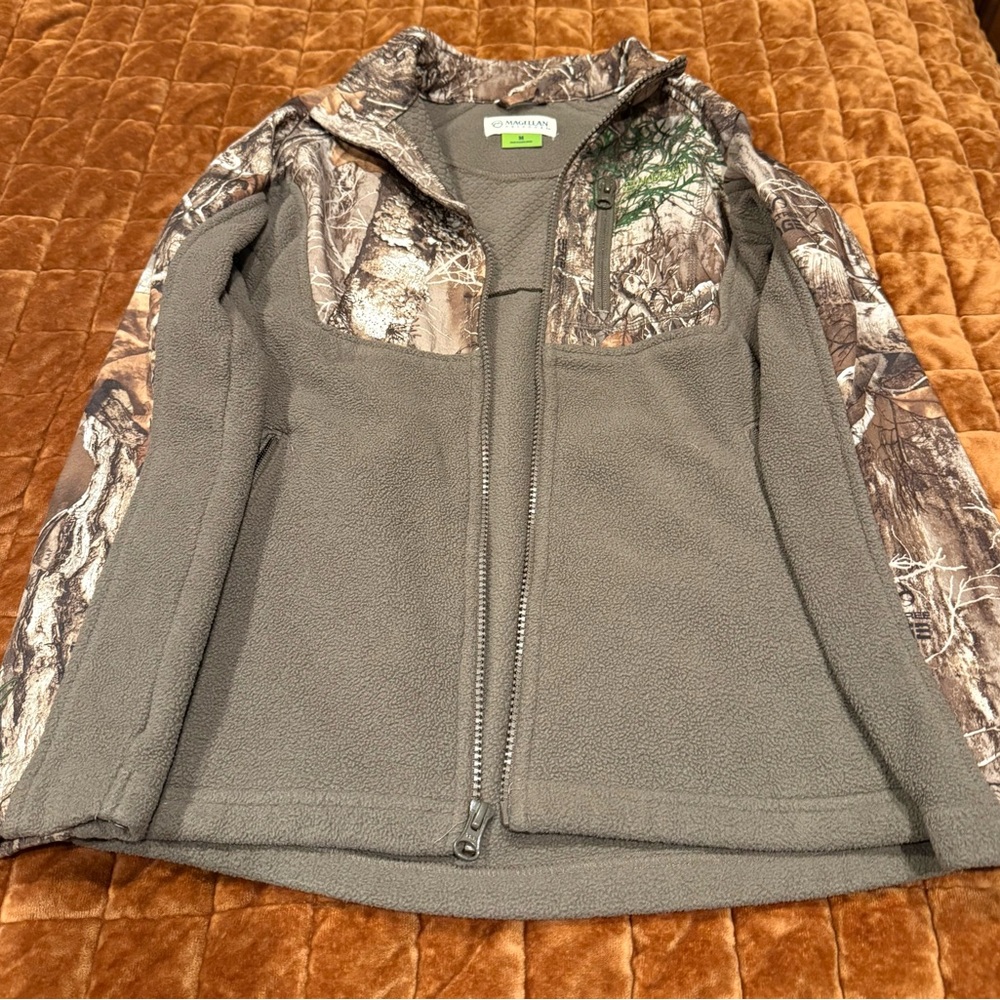 Magellan Outdoors Kids Camo and Gray Jacket